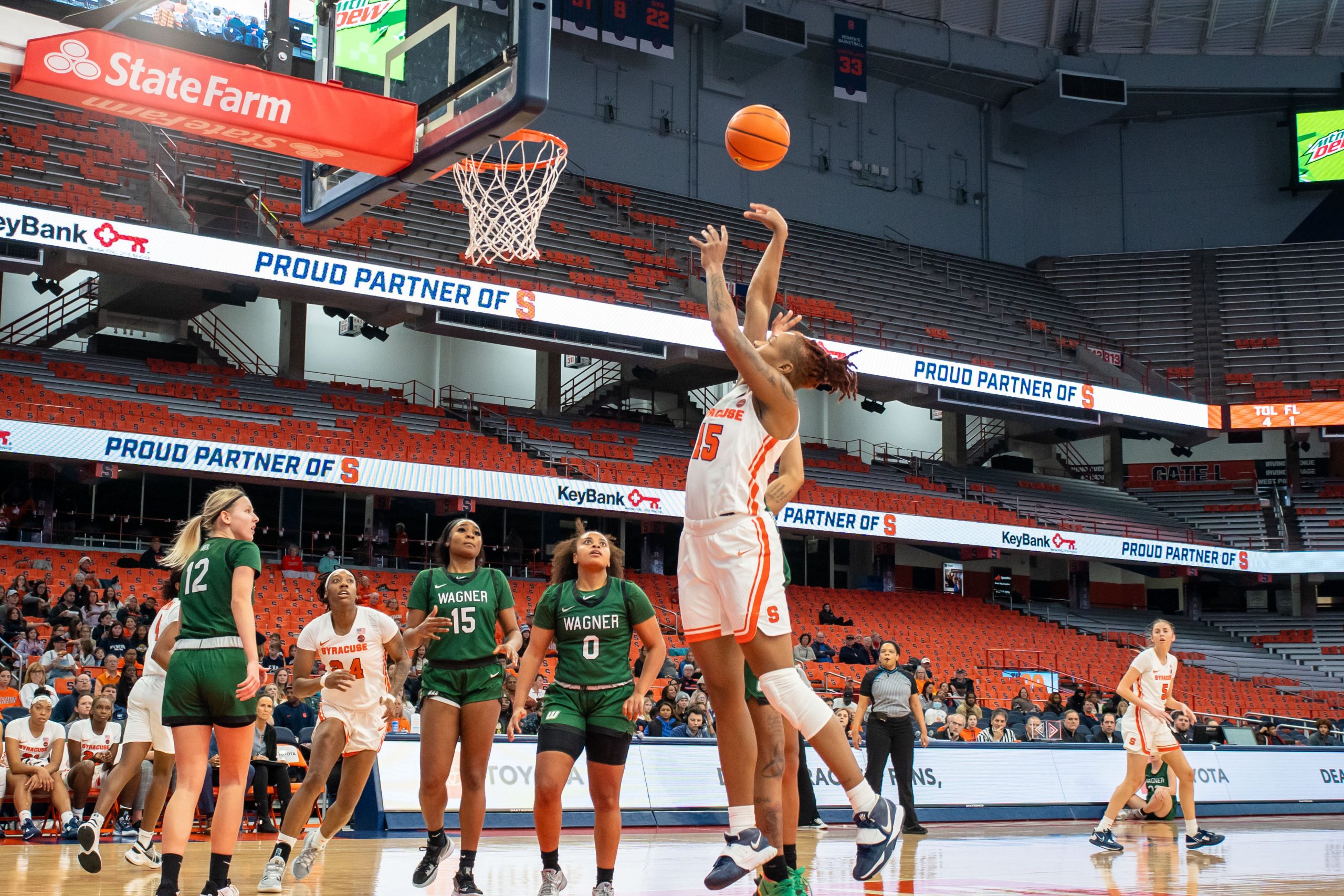 Louisville Women's Basketball Adds Syracuse Transfer Chrislyn Carr