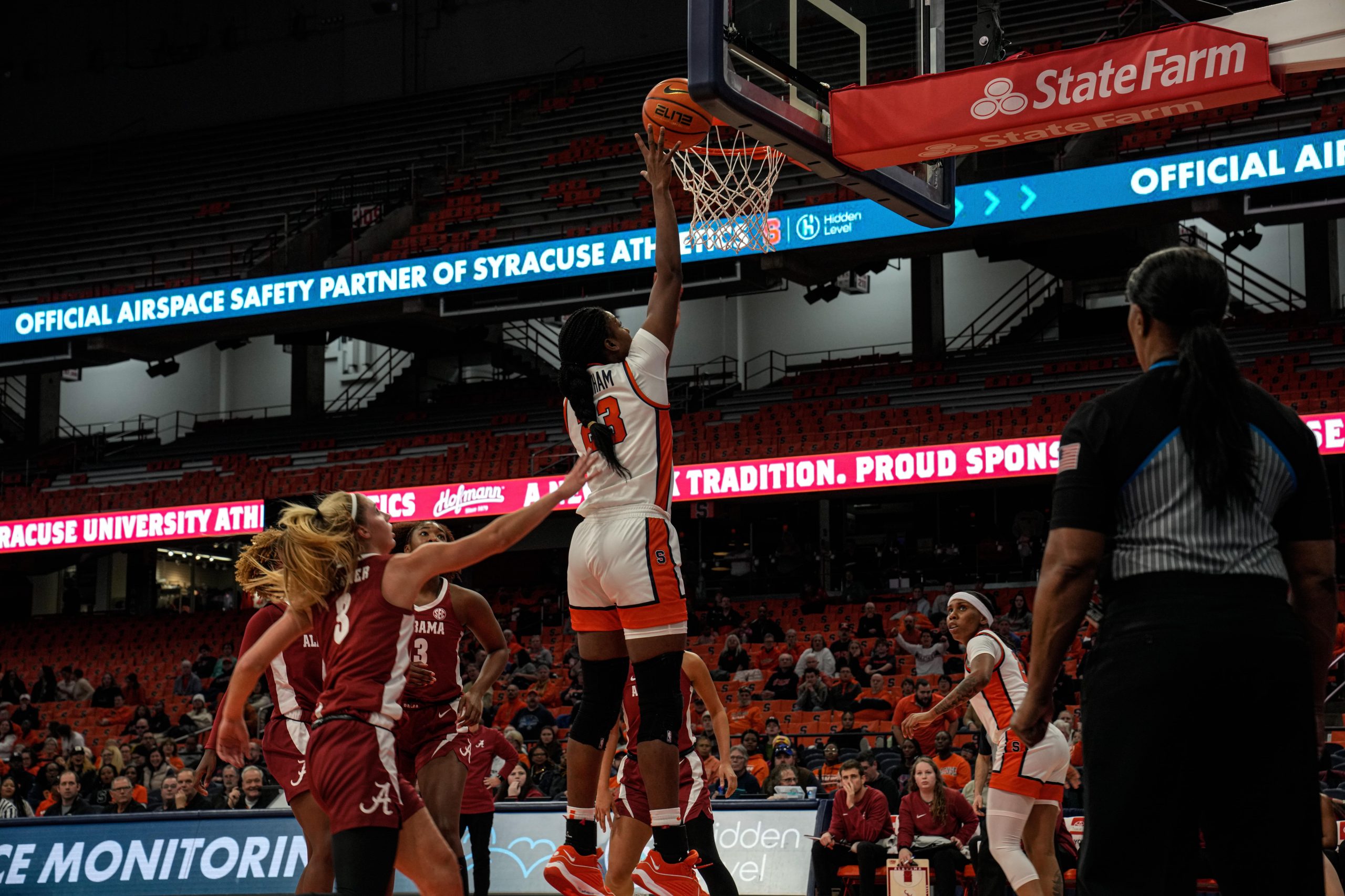 Women's basketball falls to Florida in buzzer-beater, routs Northeastern at  home