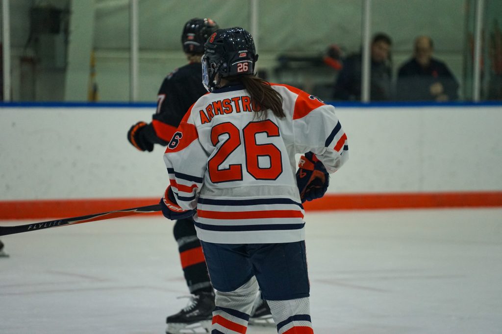 Syracuse Forward #26 Peyton Armstrong recorded her 6th goal of the season in the 2nd period against RIT